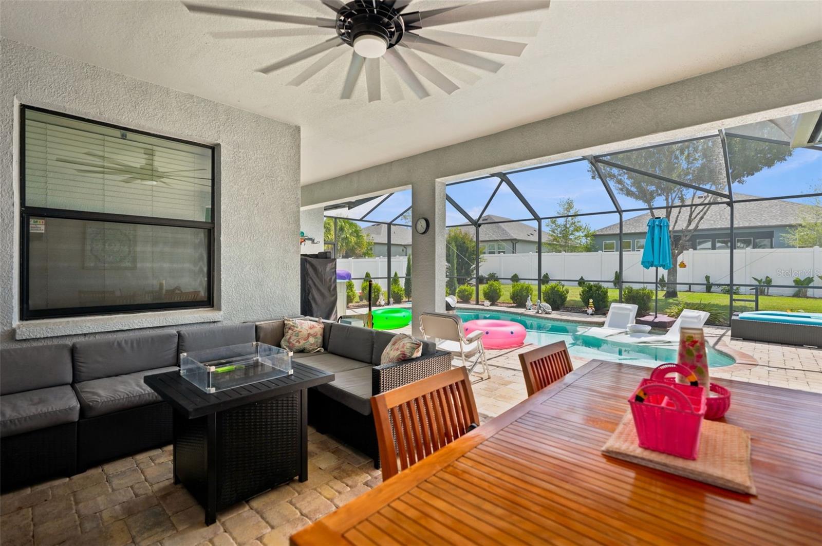 CROWN POINTE - Residential