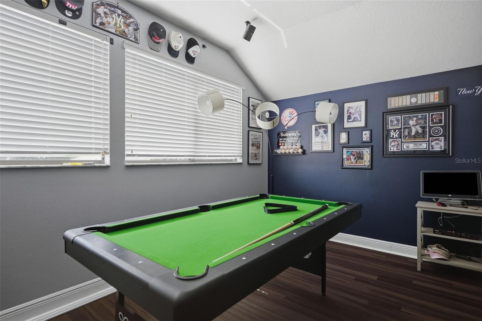 CROWN POINTE - Residential