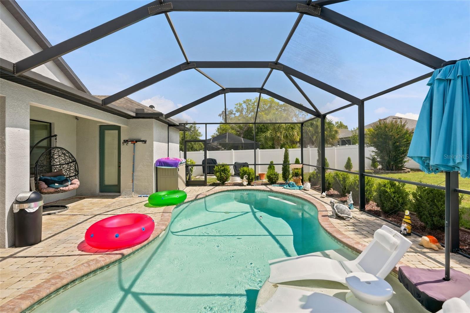 CROWN POINTE - Residential