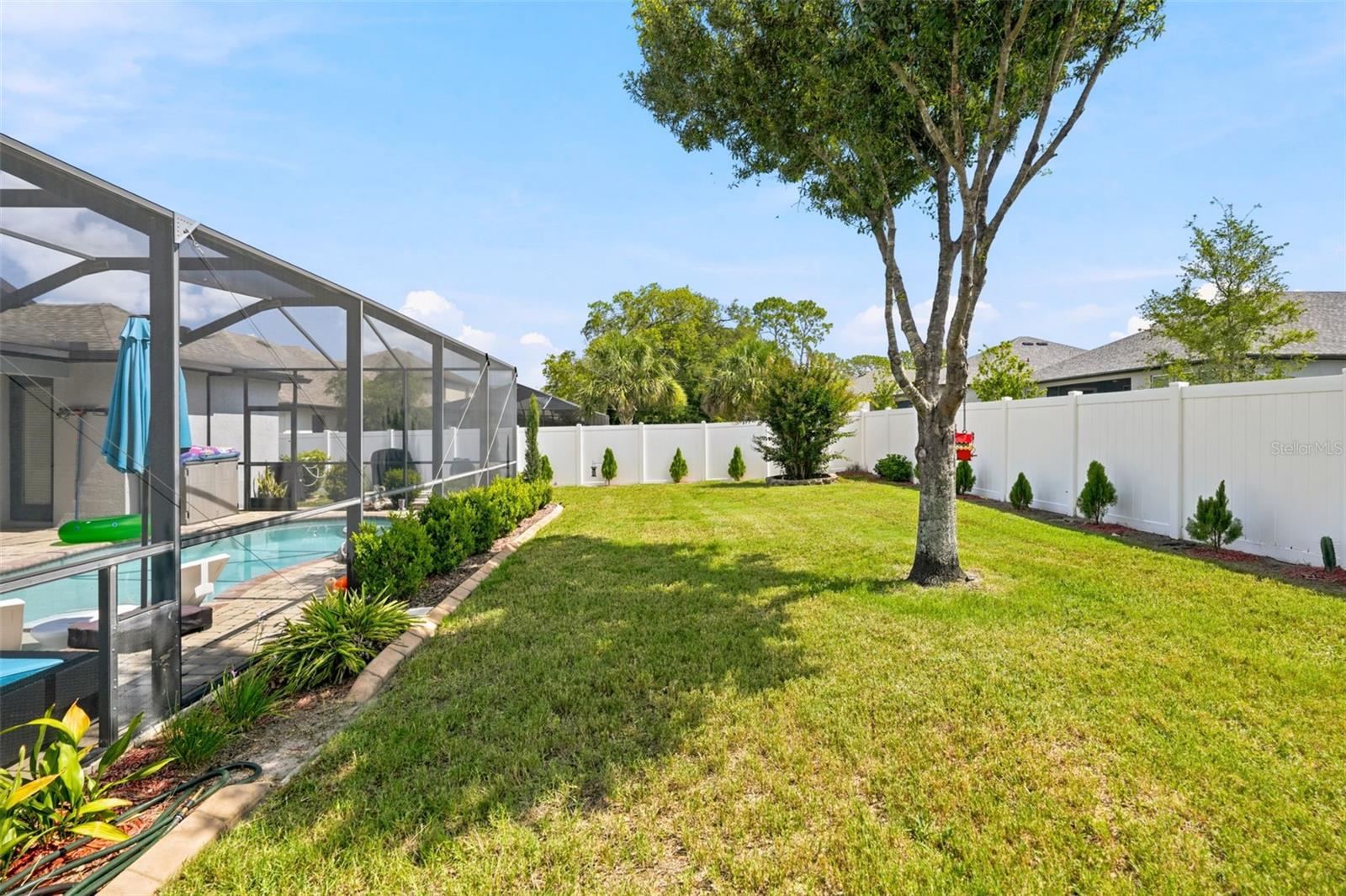 CROWN POINTE - Residential