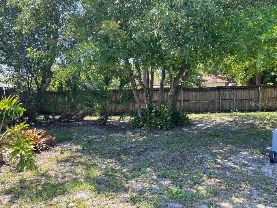 DELTONA LAKES UN 05 - Residential Lease