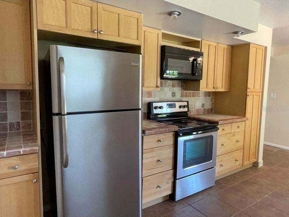 DELTONA LAKES UN 05 - Residential Lease