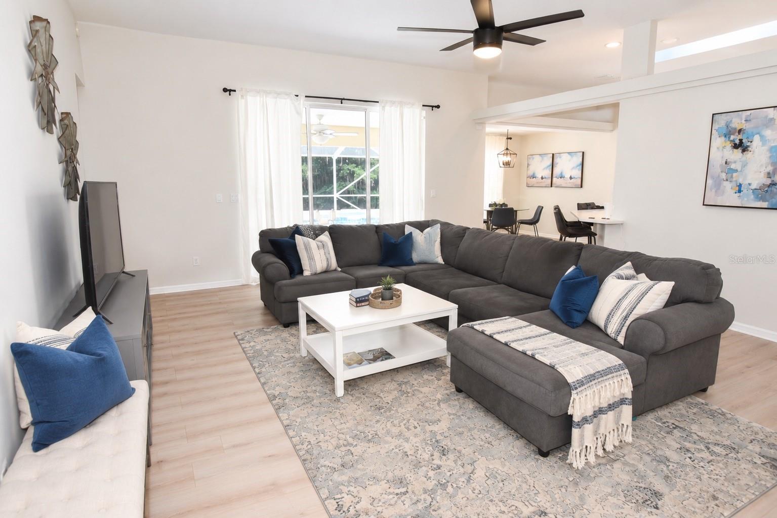 GOLDEN HILLS TURF AND COUNTRY CLUB - Residential