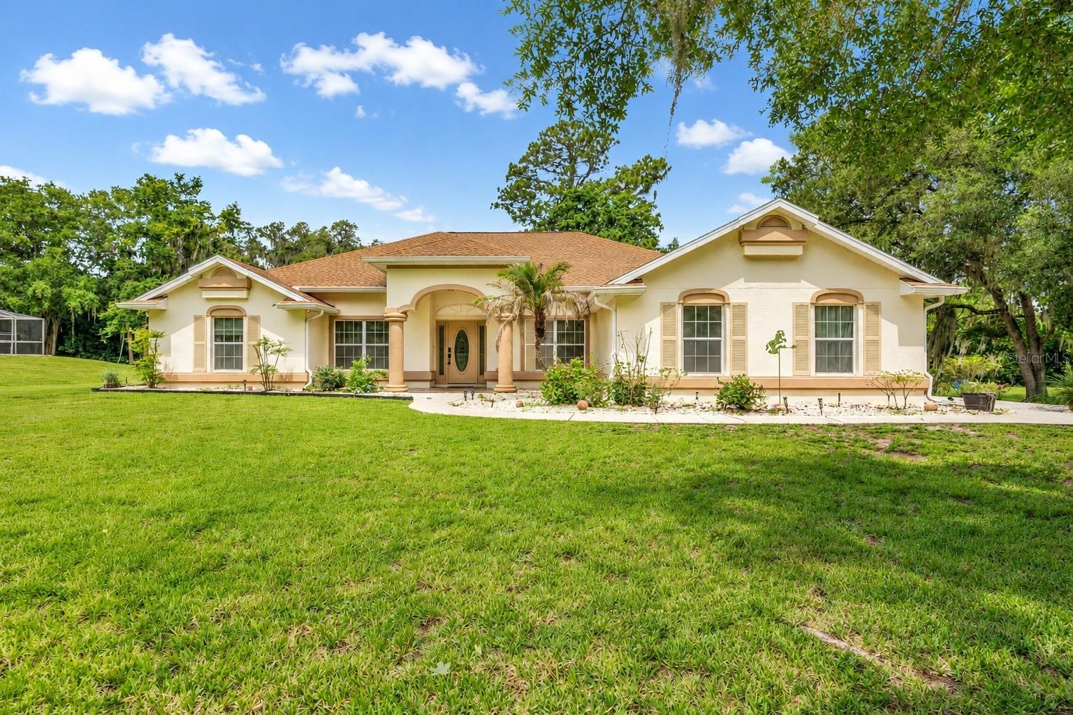 GOLDEN HILLS TURF AND COUNTRY CLUB - Residential