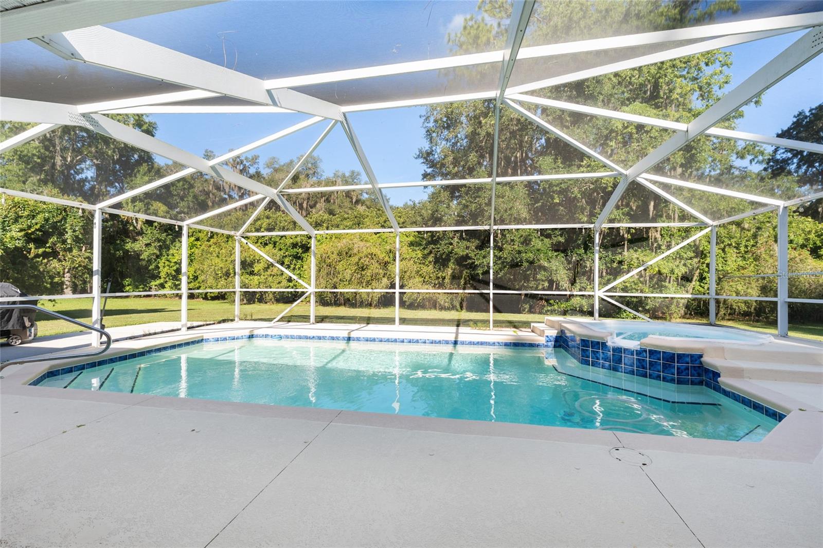GOLDEN HILLS TURF AND COUNTRY CLUB - Residential