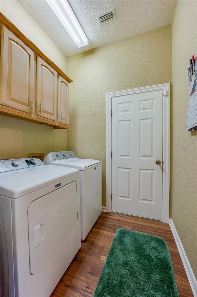 LADY LAKE VISTA LAGO VILLAS CONDO UNIT 12 - Residential