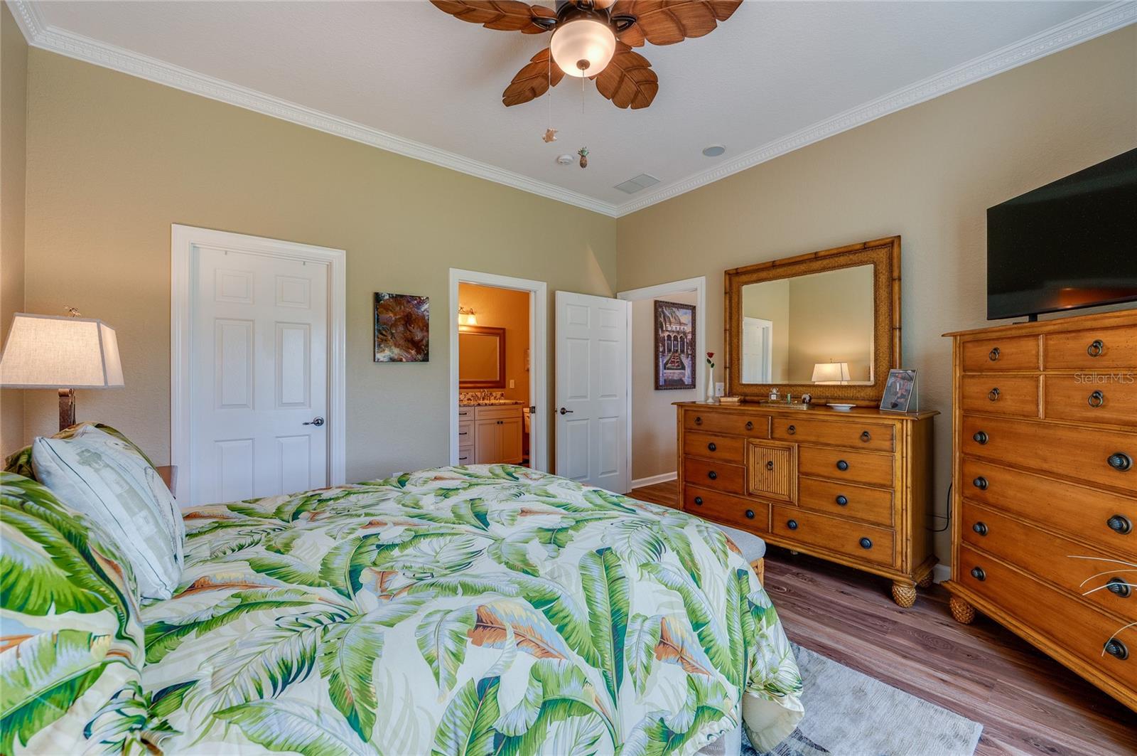 LADY LAKE VISTA LAGO VILLAS CONDO UNIT 12 - Residential