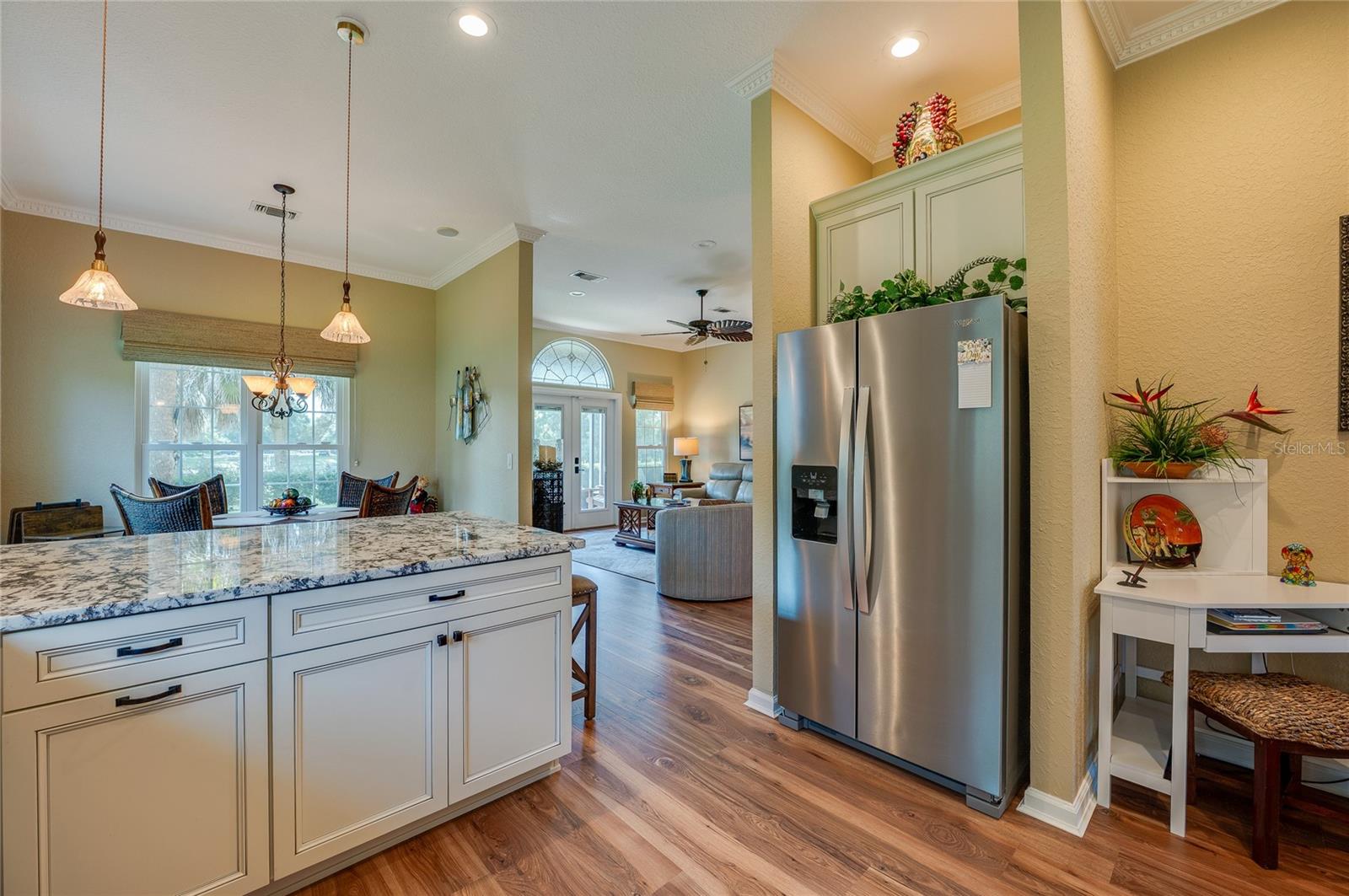 LADY LAKE VISTA LAGO VILLAS CONDO UNIT 12 - Residential