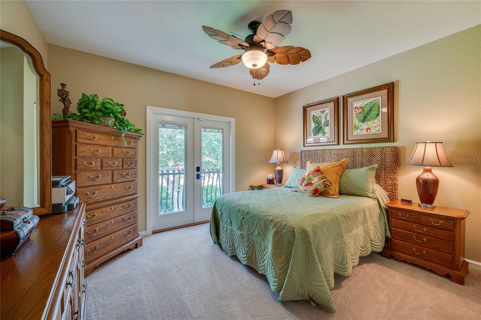 LADY LAKE VISTA LAGO VILLAS CONDO UNIT 12 - Residential