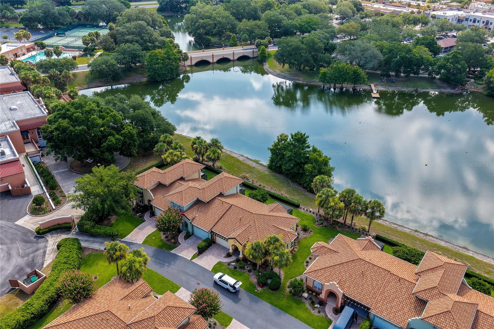 LADY LAKE VISTA LAGO VILLAS CONDO UNIT 12 - Residential
