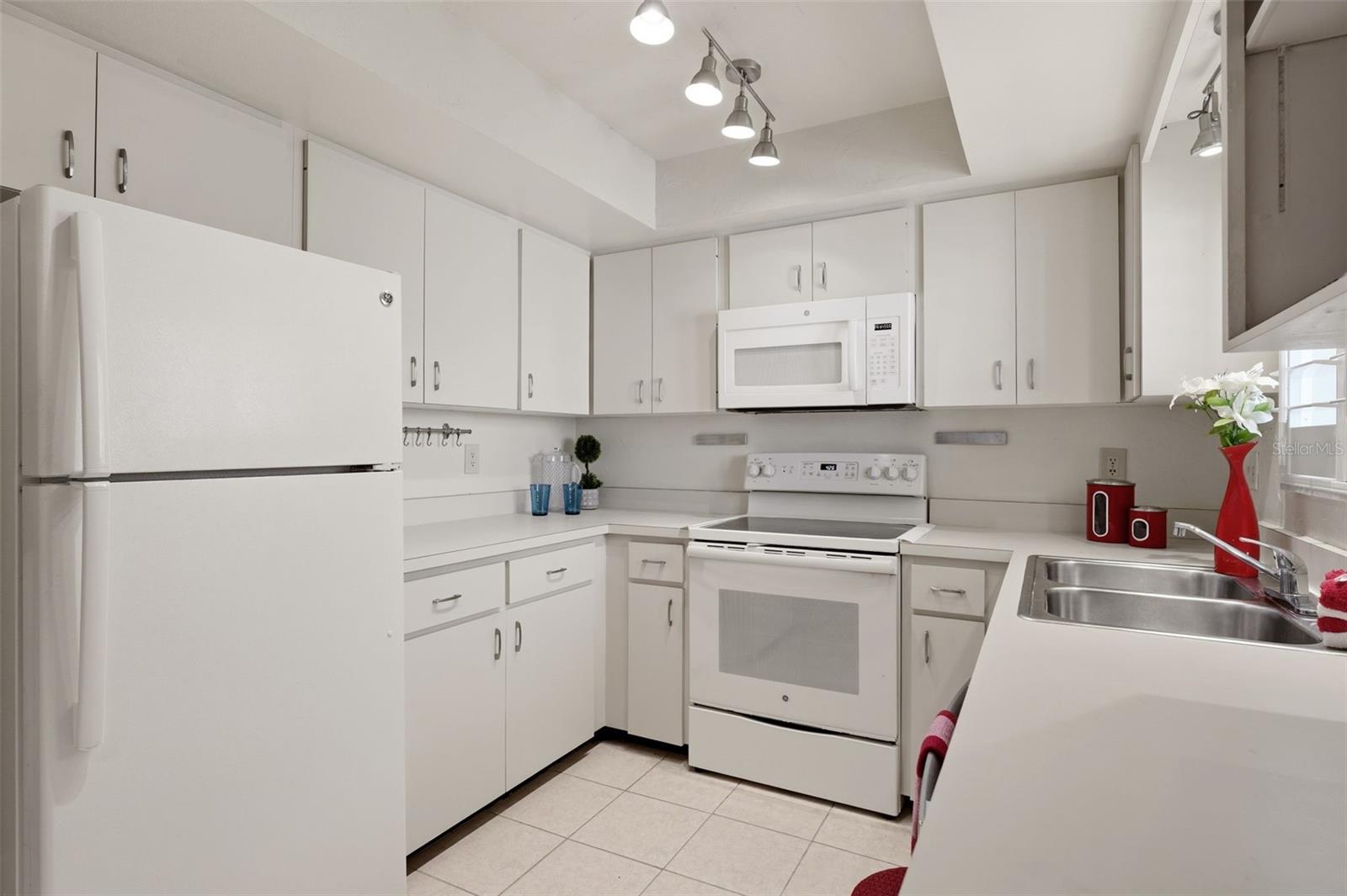 MEADOWCROFT SOUTH - Residential
