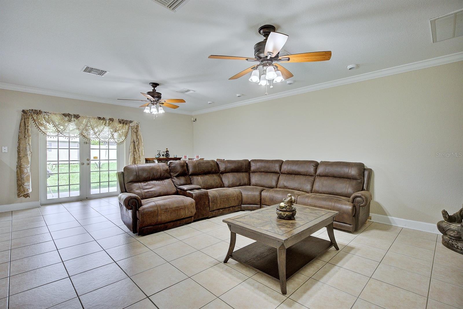 FLAMINGO CLUB VILLAS - Residential