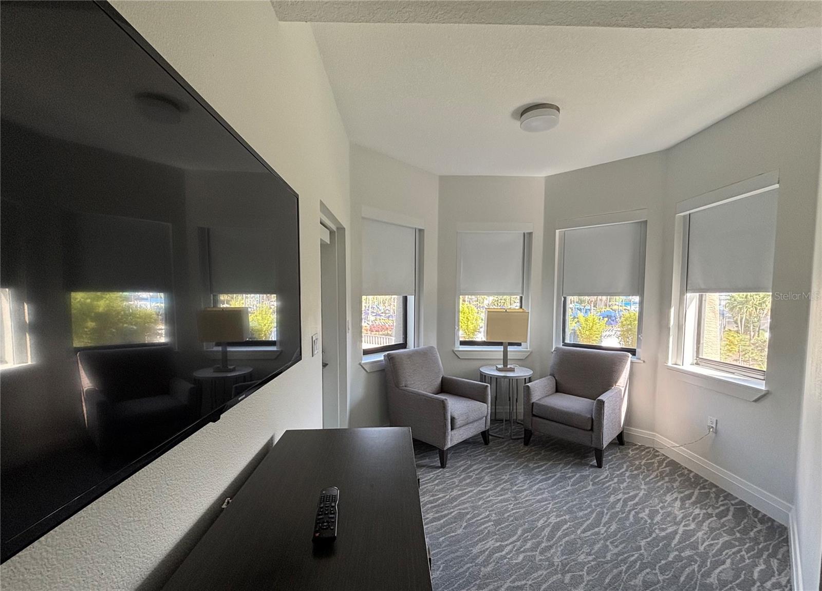 GROVE RESIDENCE & SPA HOTEL CONDO - Residential
