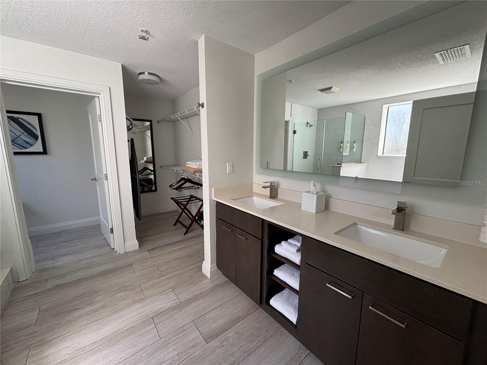 GROVE RESIDENCE & SPA HOTEL CONDO - Residential