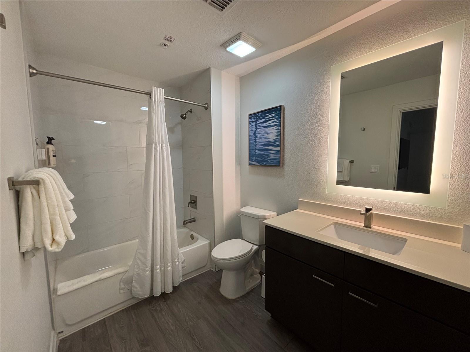 GROVE RESIDENCE & SPA HOTEL CONDO - Residential