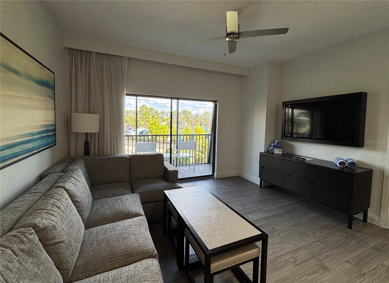 GROVE RESIDENCE & SPA HOTEL CONDO - Residential