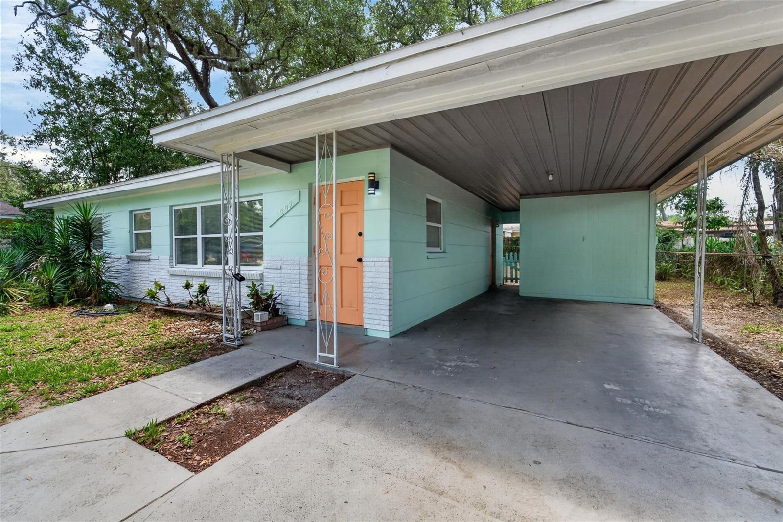 WOODLAND TERRACE - Residential