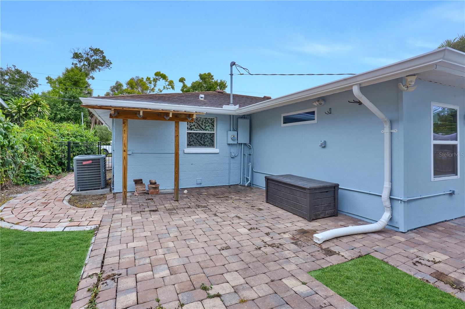 EDGEMERE - Residential