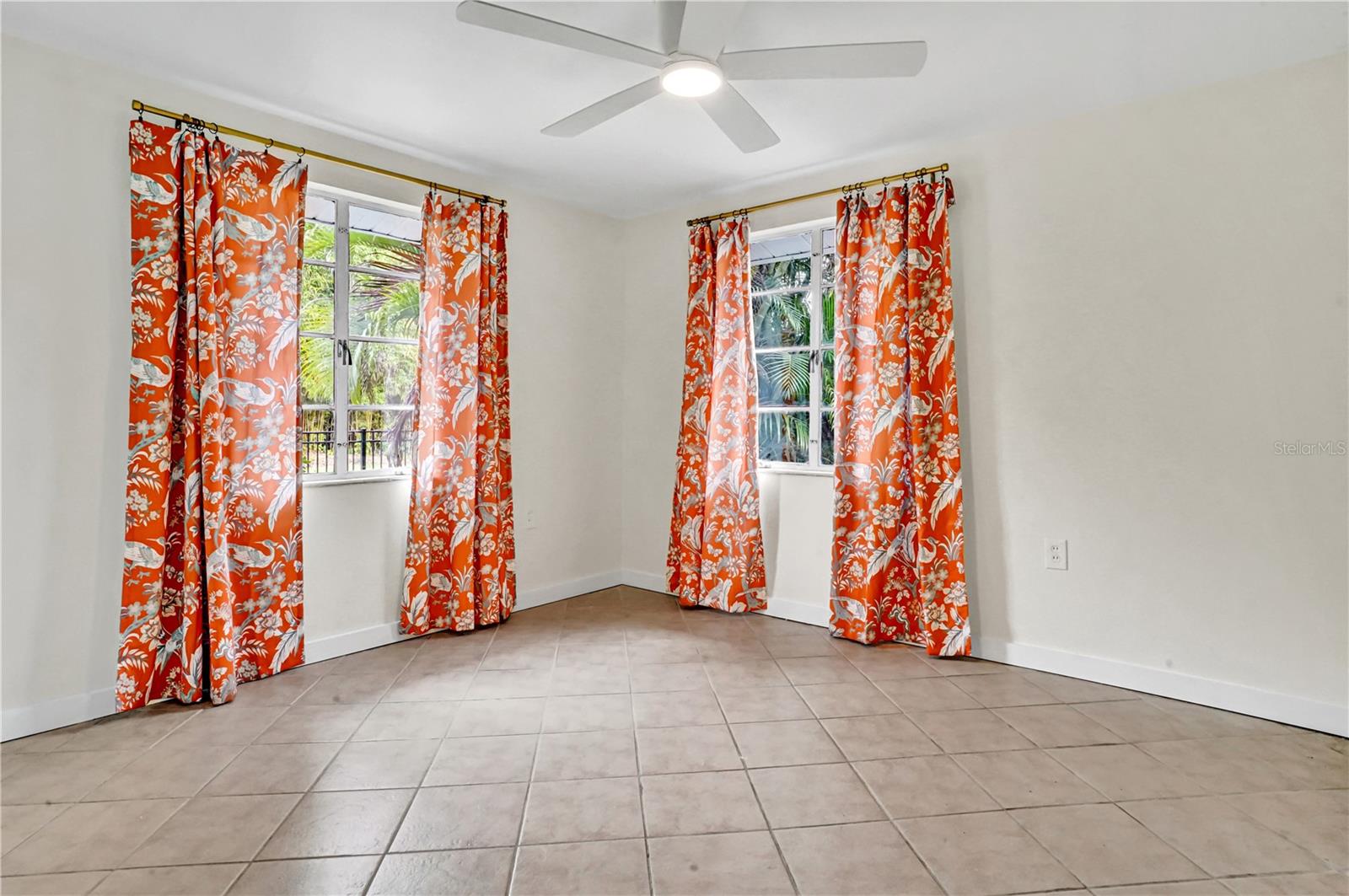 EDGEMERE - Residential