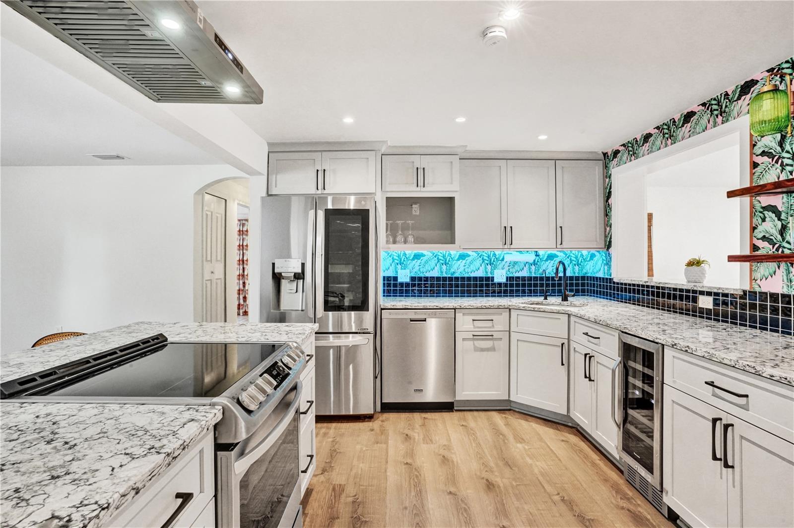 EDGEMERE - Residential