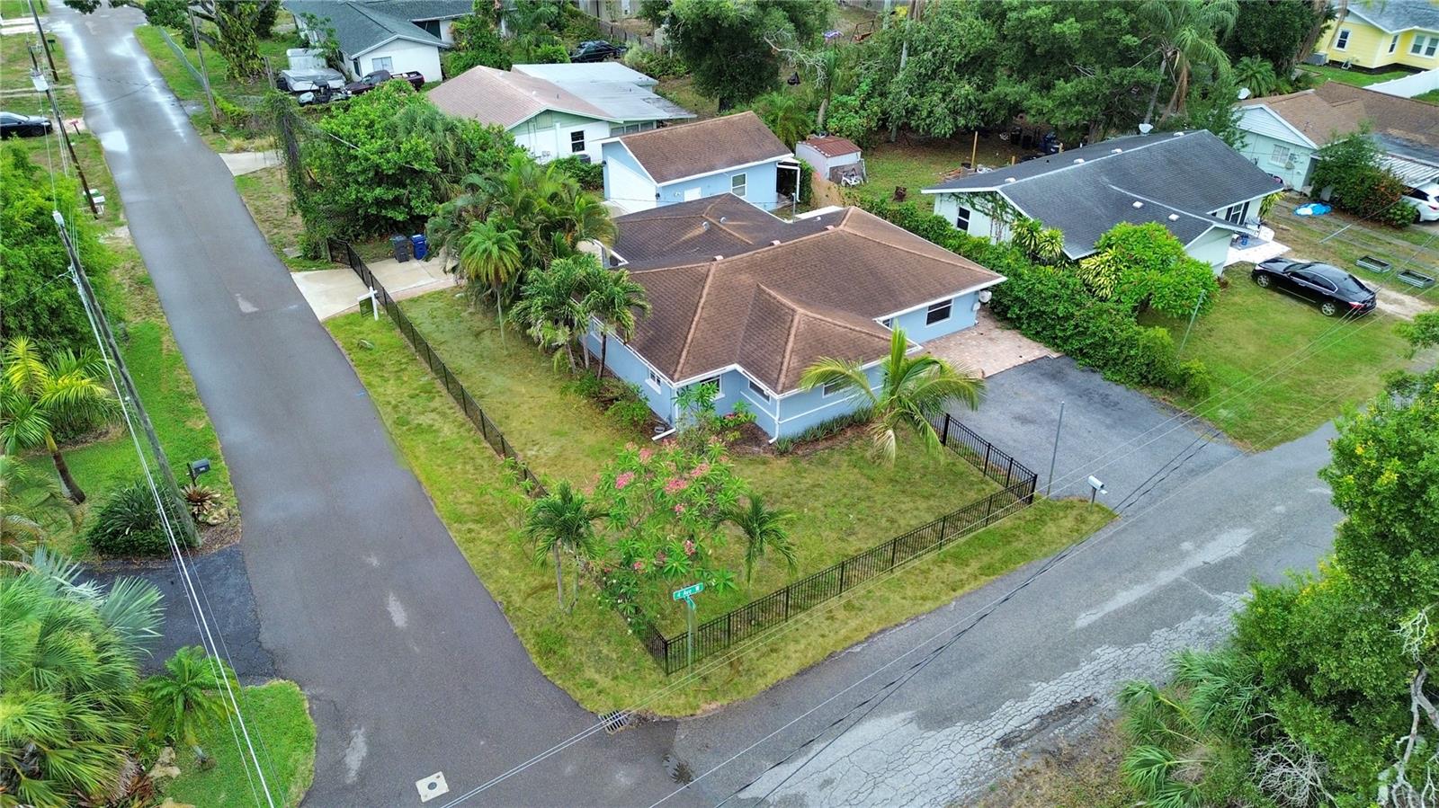 EDGEMERE - Residential
