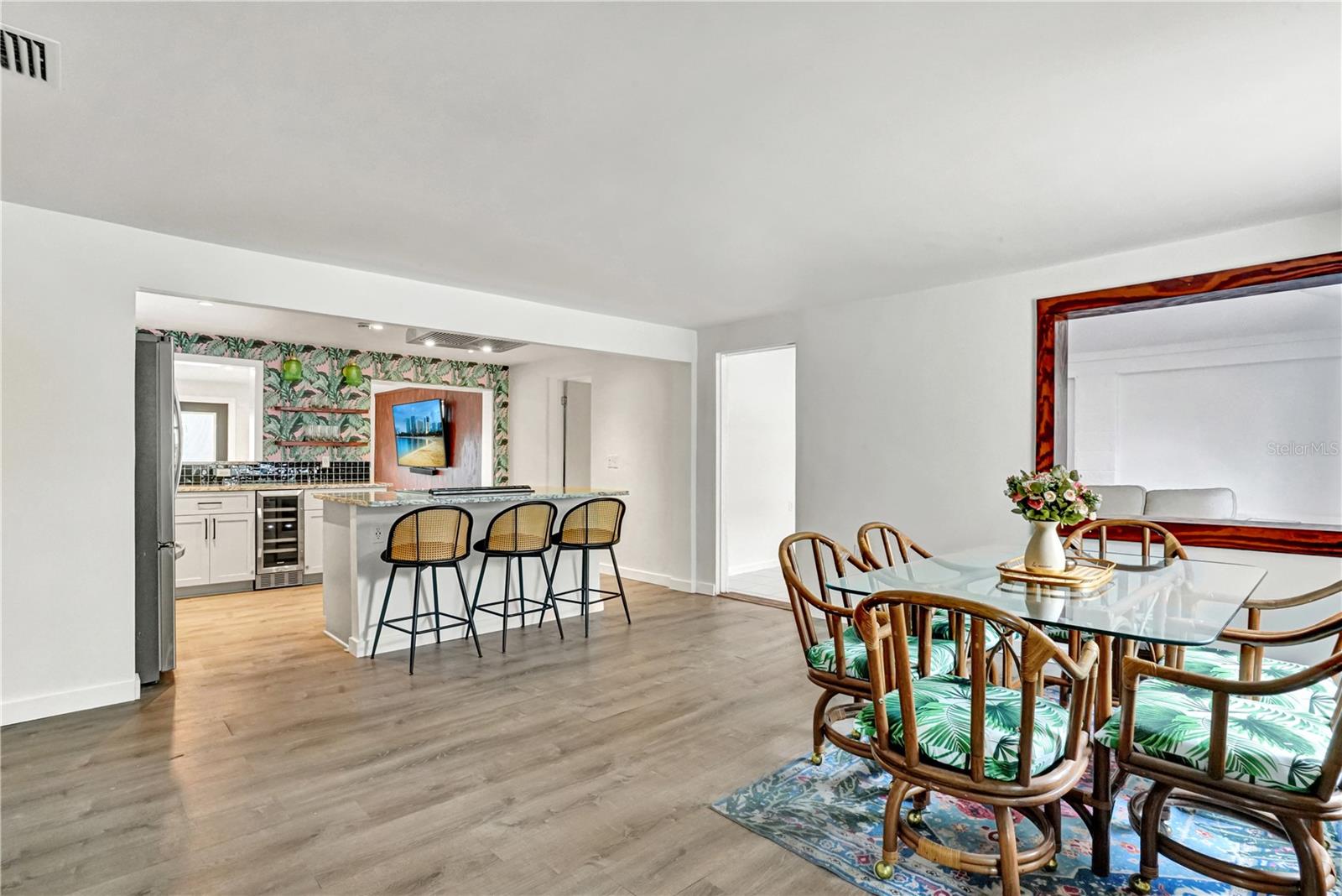 EDGEMERE - Residential