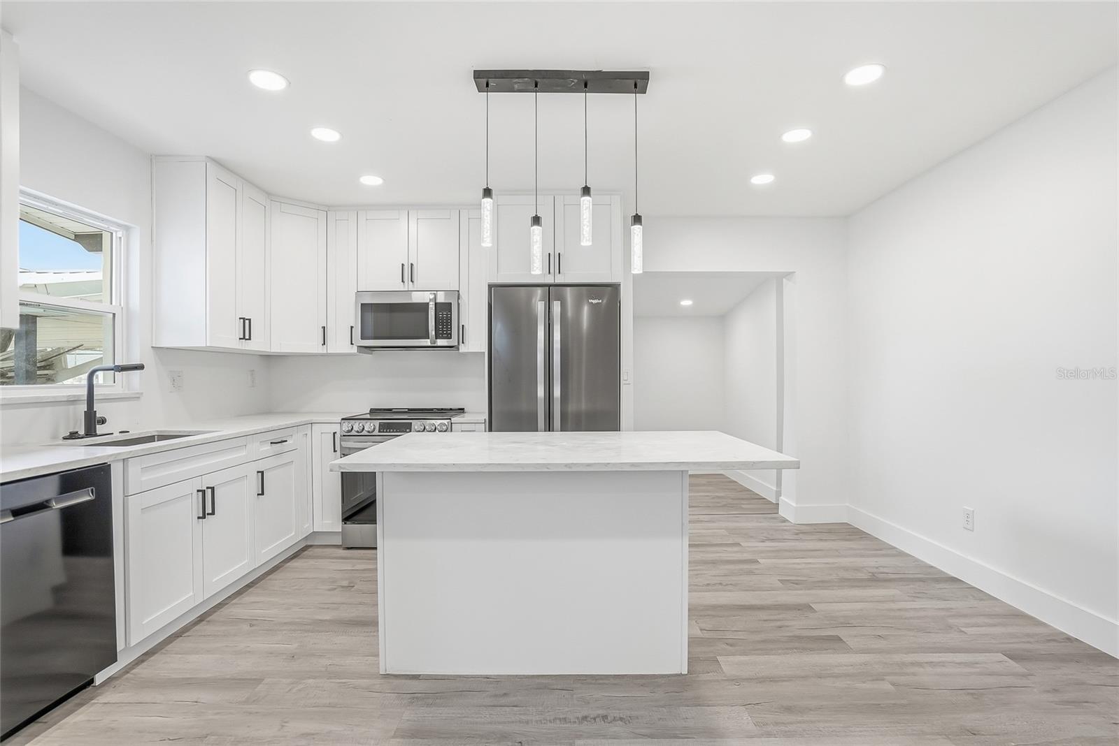 APOLLO BEACH UNIT ONE PT ONE - Residential