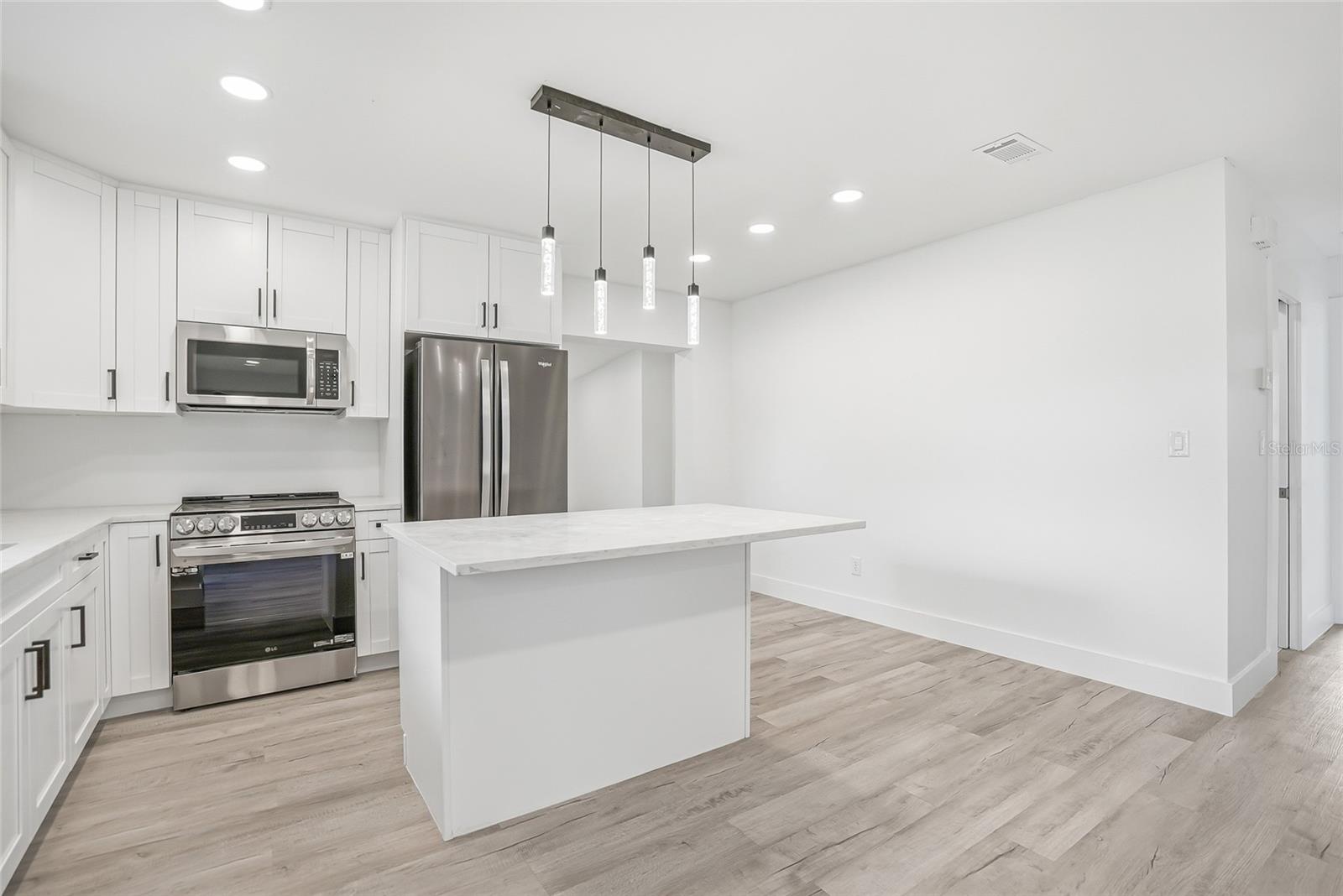 APOLLO BEACH UNIT ONE PT ONE - Residential