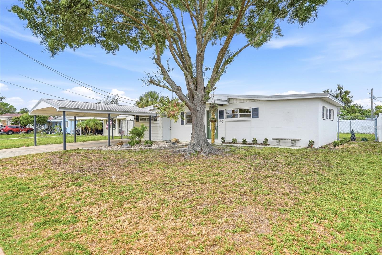 APOLLO BEACH UNIT ONE PT ONE - Residential