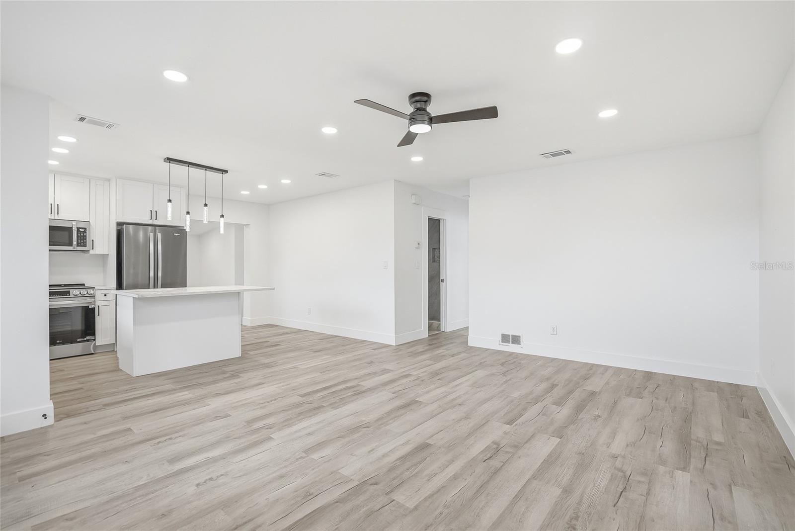 APOLLO BEACH UNIT ONE PT ONE - Residential