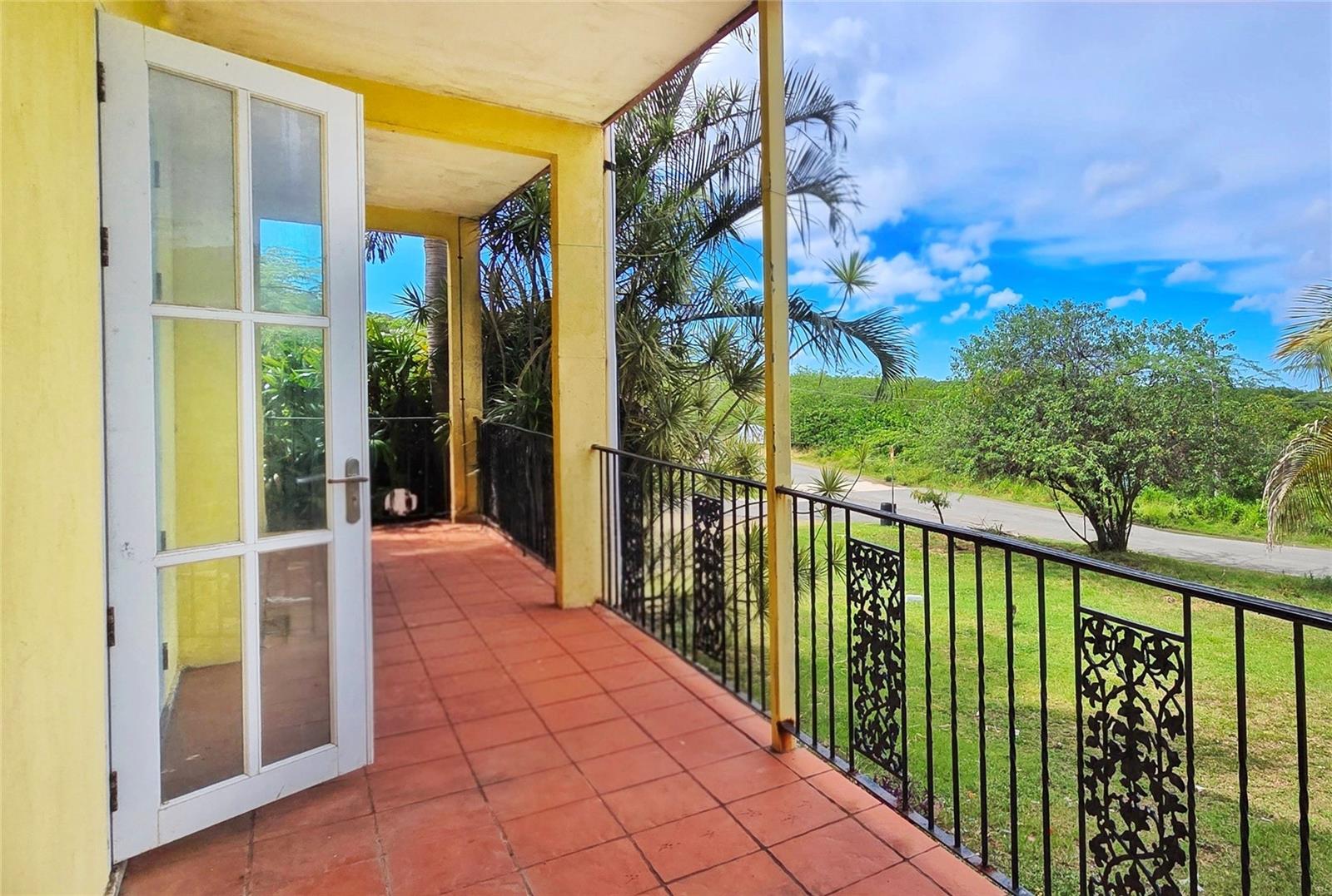 FLAMENCO WARD - Residential