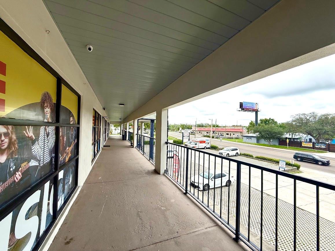 TAMPAS NORTH SIDE COUNTRY CLU - Commercial Sale