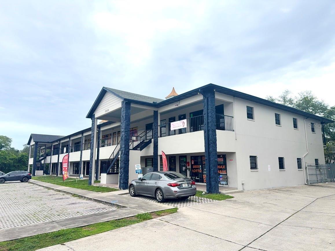 TAMPAS NORTH SIDE COUNTRY CLU - Commercial Sale