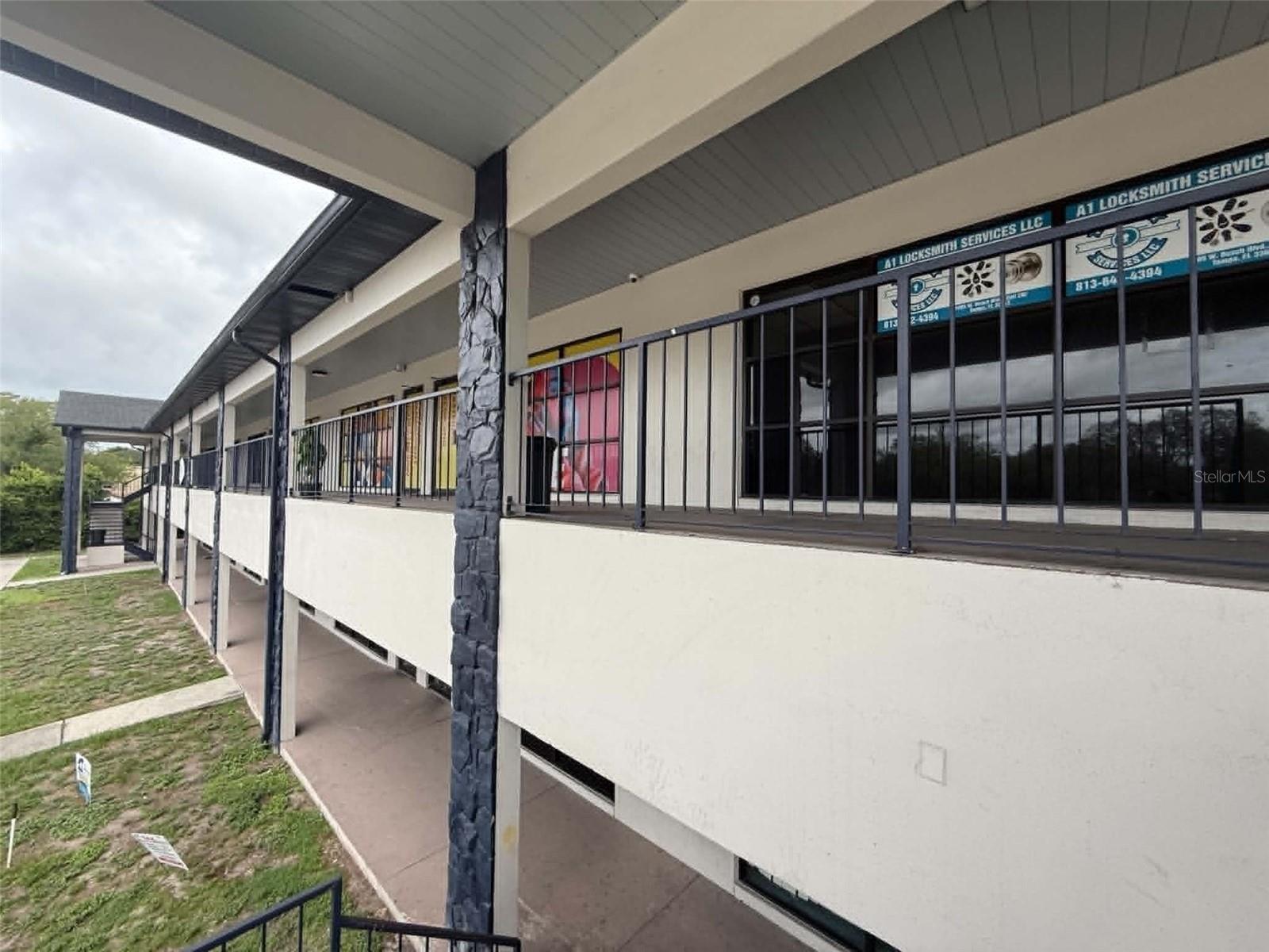 TAMPAS NORTH SIDE COUNTRY CLU - Commercial Sale