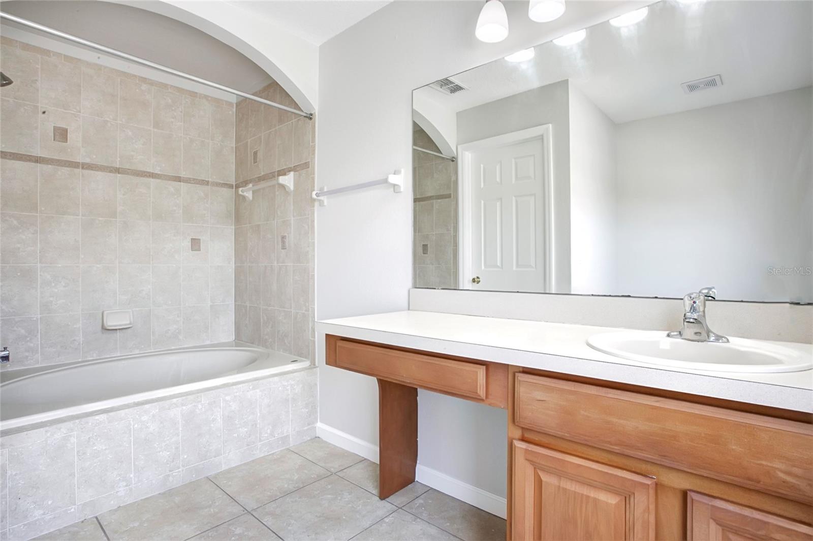 TIMBER POINTE PH 02 - Residential