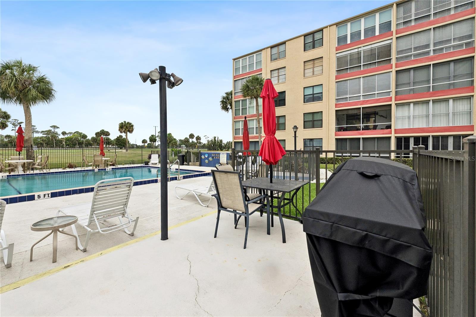 GOLFS EDGE CONDO - Residential