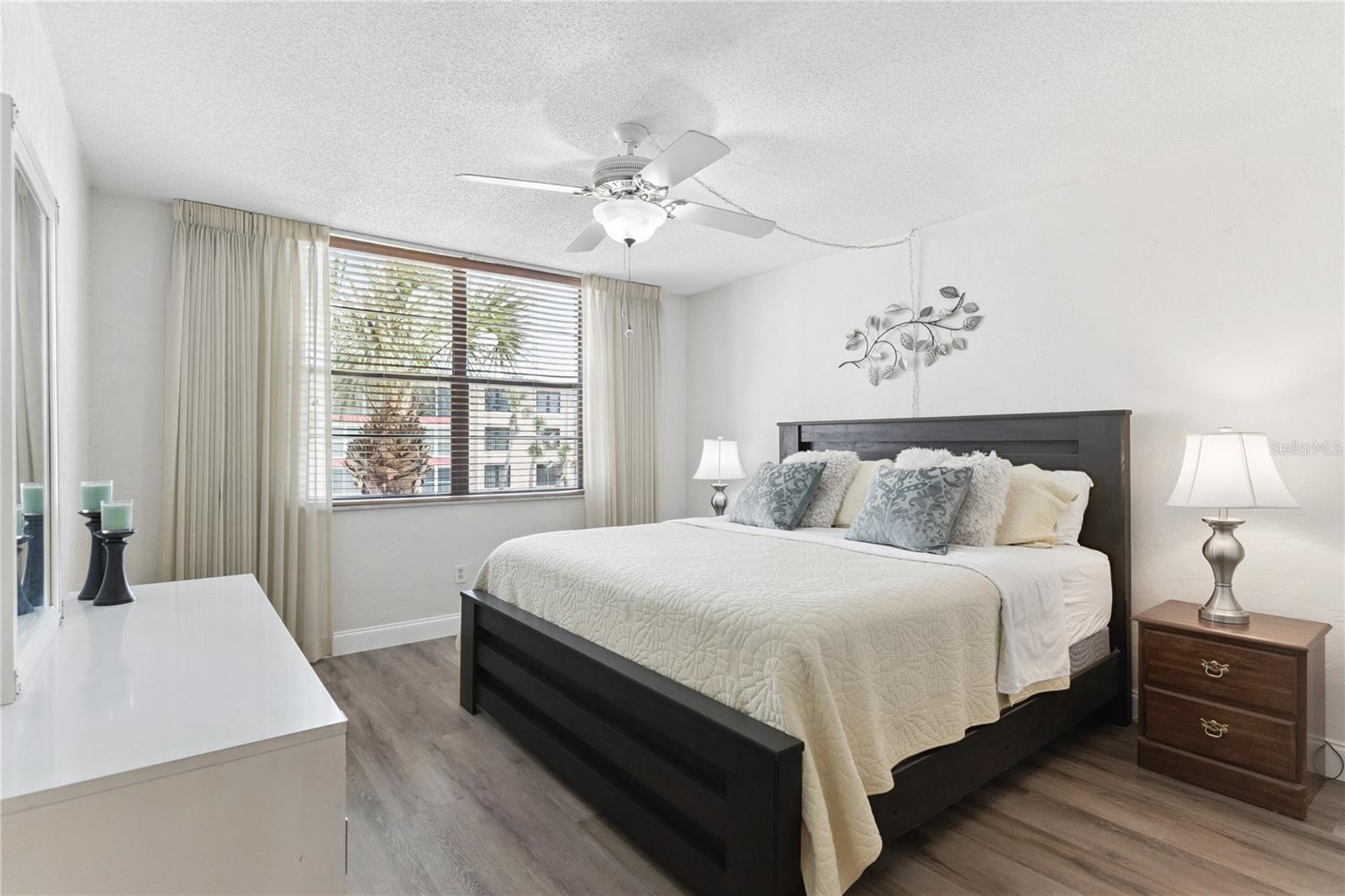 GOLFS EDGE CONDO - Residential