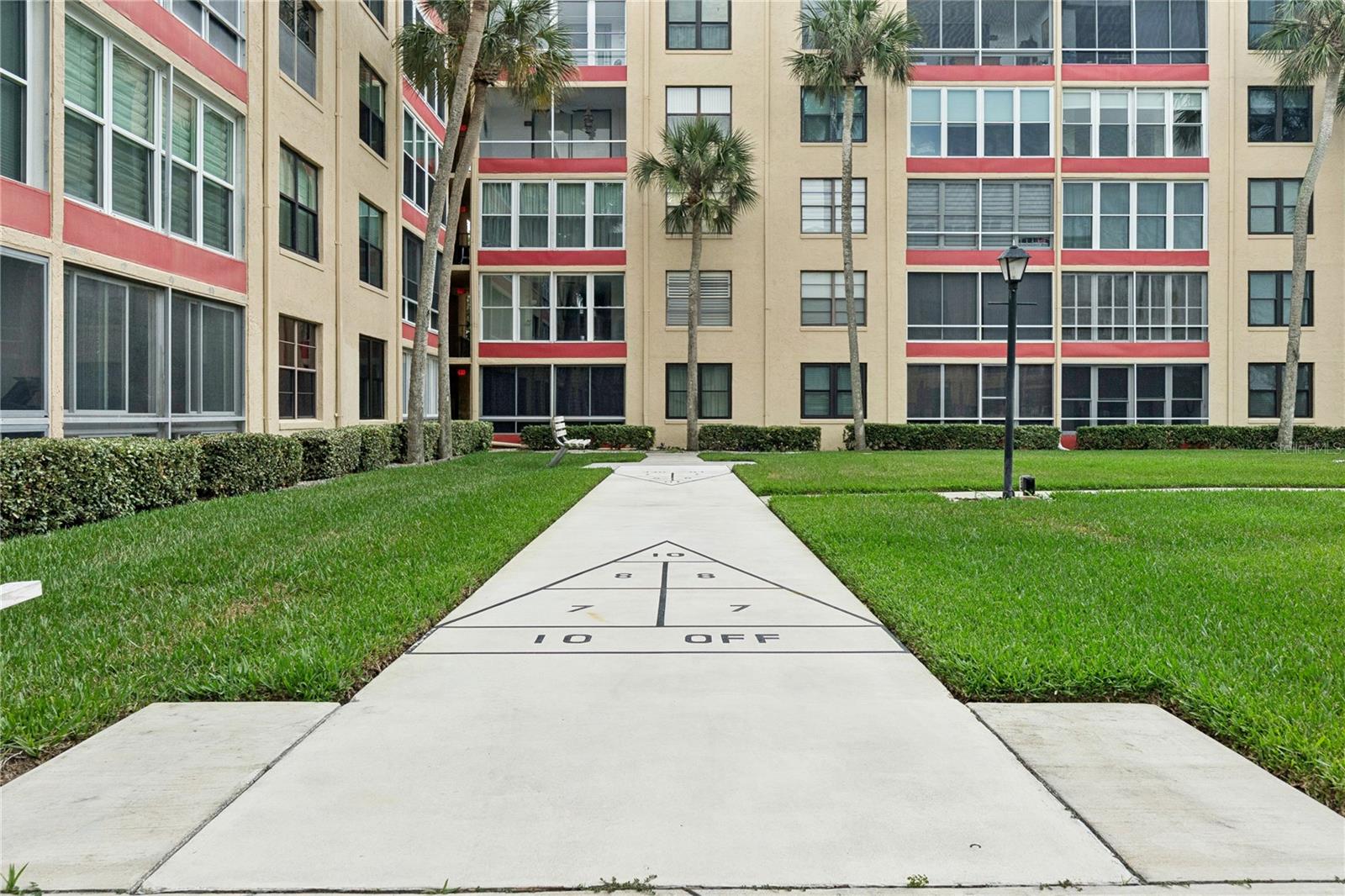 GOLFS EDGE CONDO - Residential