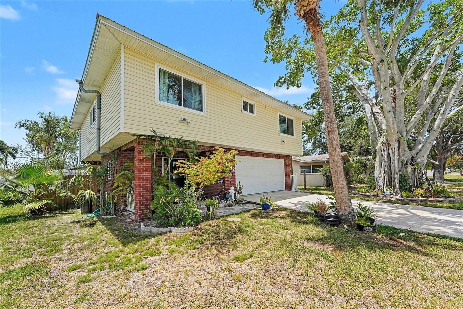 SHOREACRES CENTER - Residential