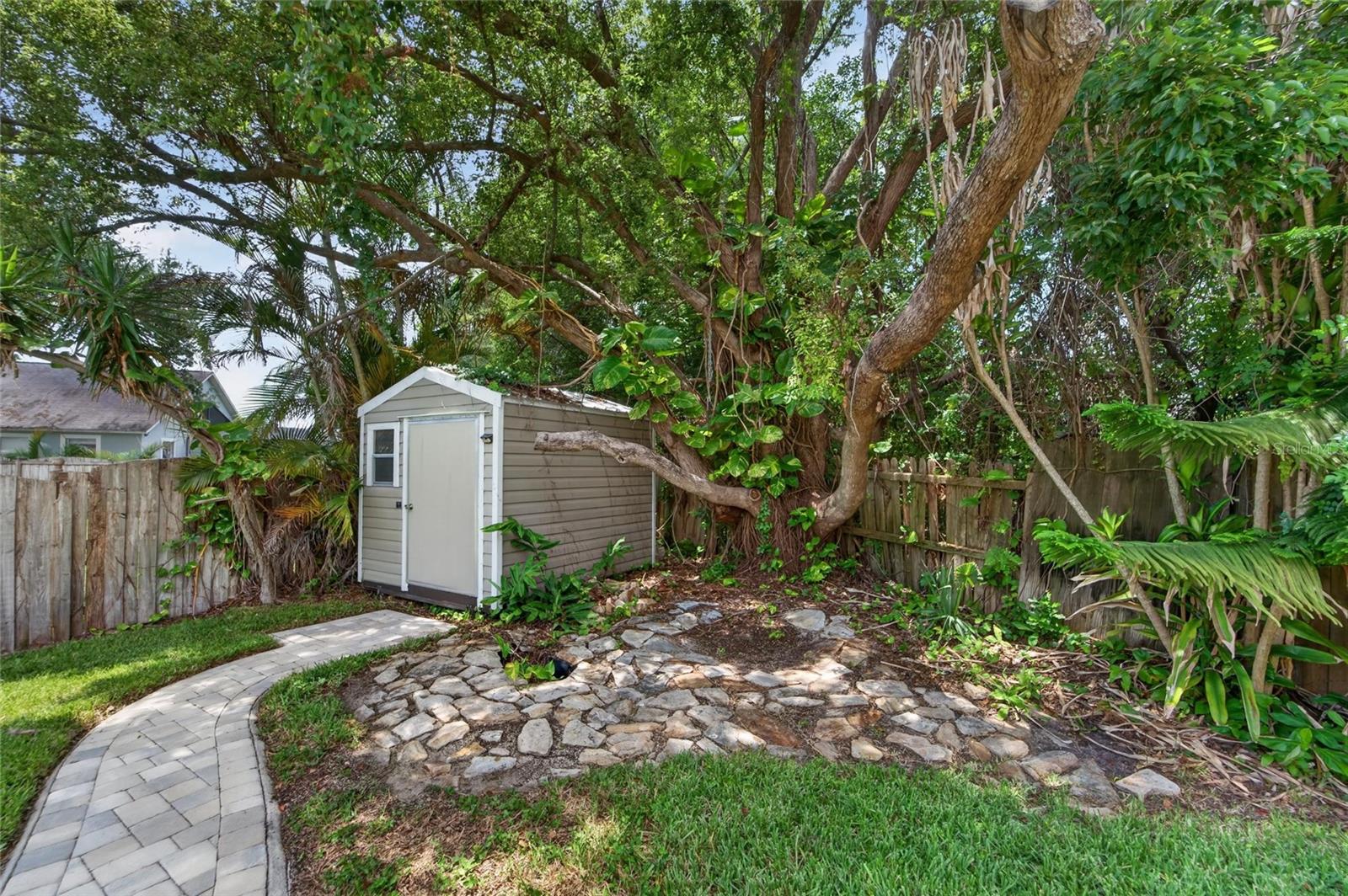 RANDOM OAKS PH I - Residential