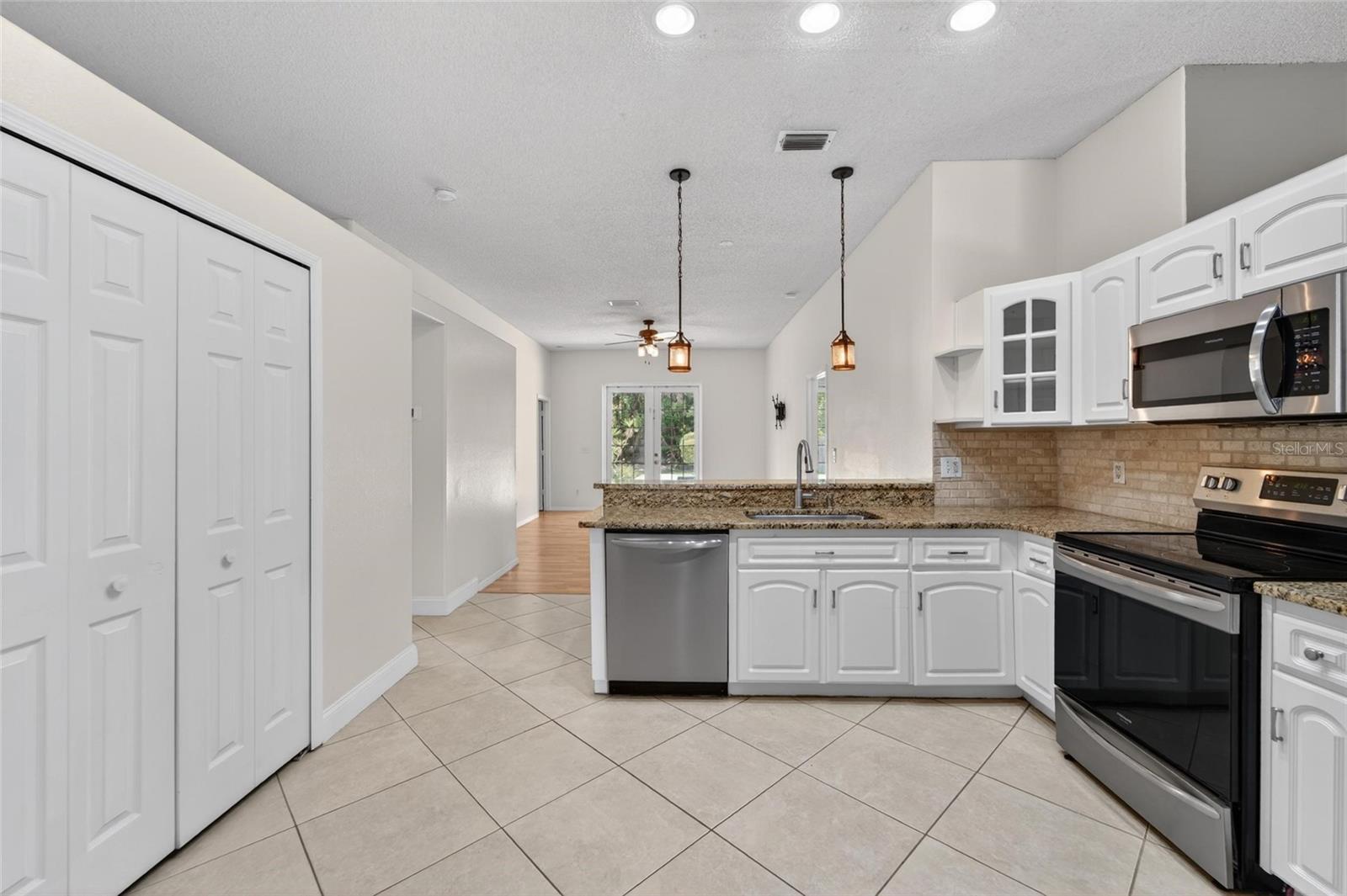RANDOM OAKS PH I - Residential