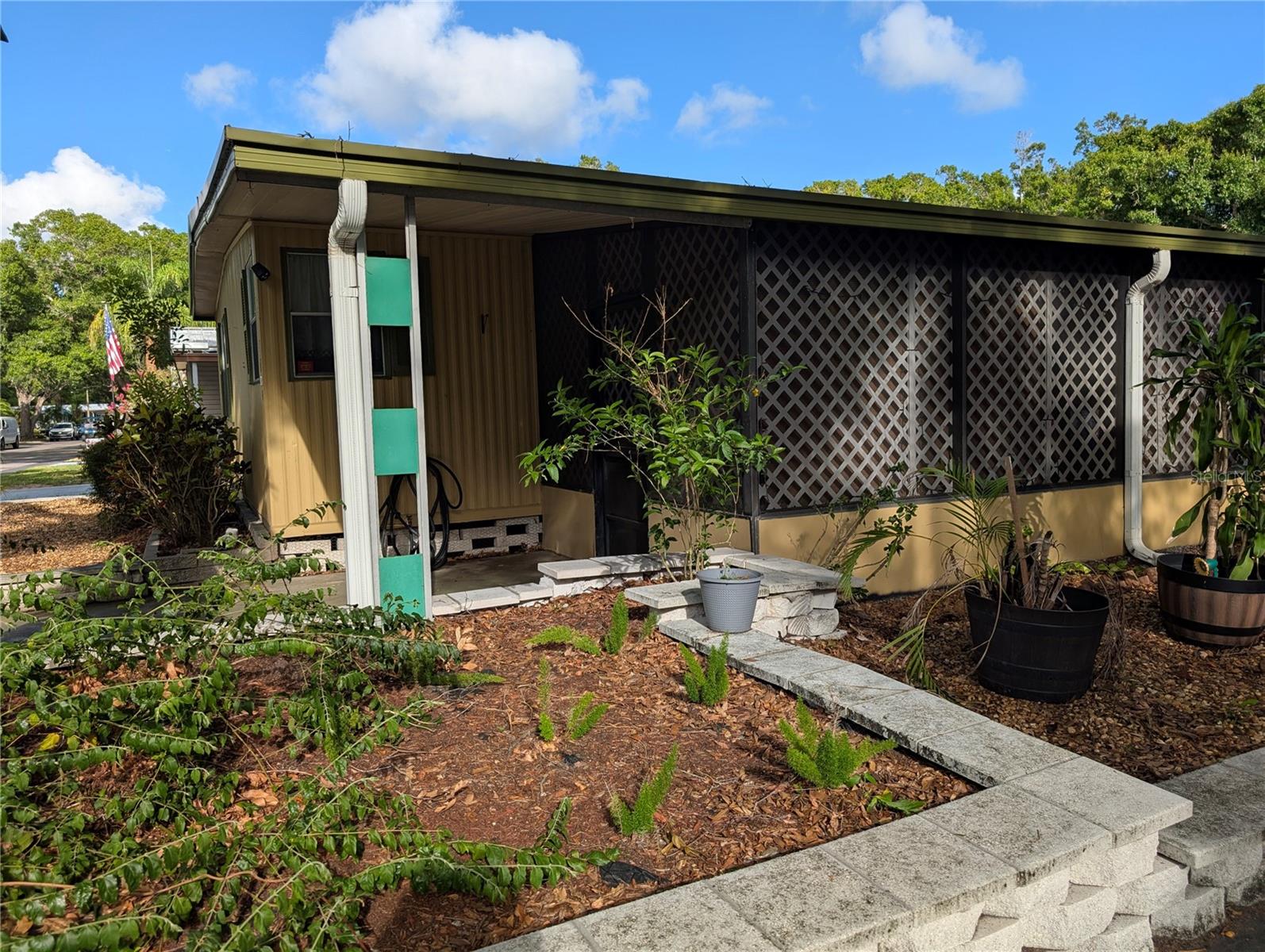 PINELLAS GROVES - Residential