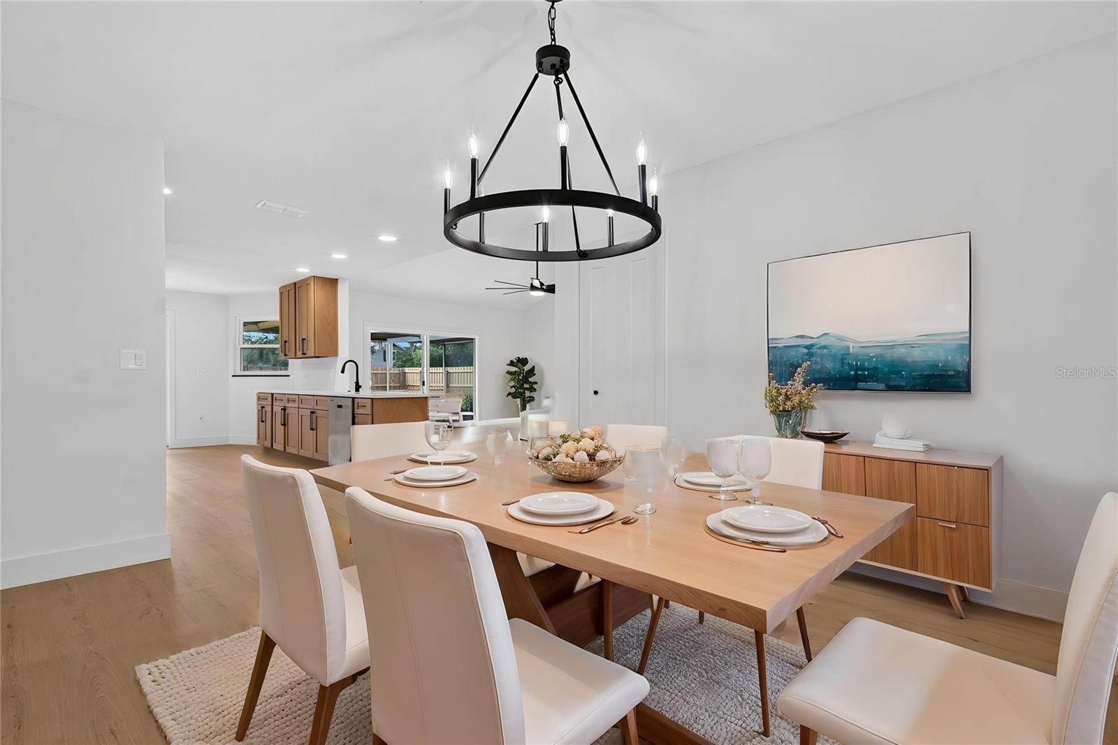 LAKE VALENCIA UNIT ONE - Residential