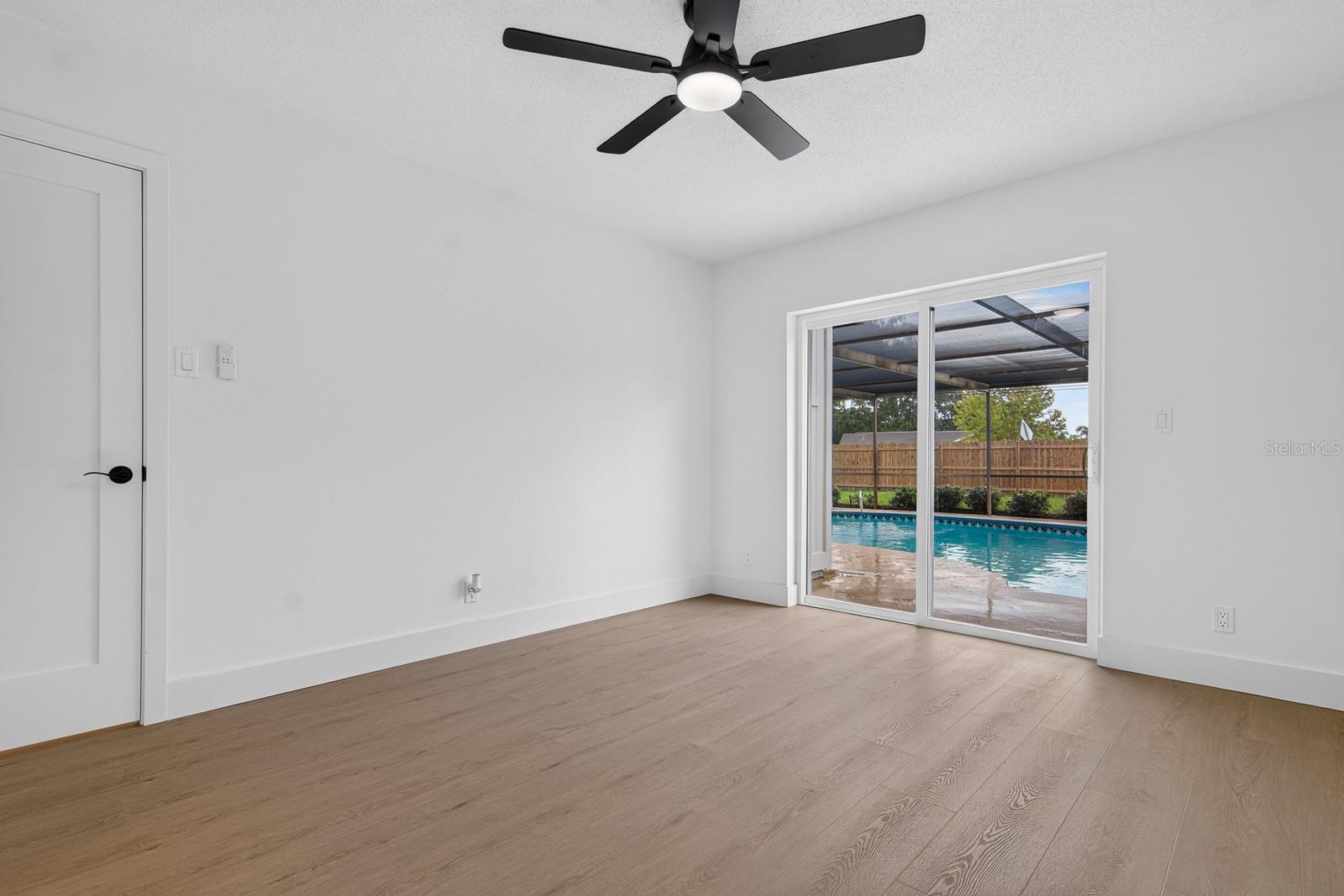 LAKE VALENCIA UNIT ONE - Residential