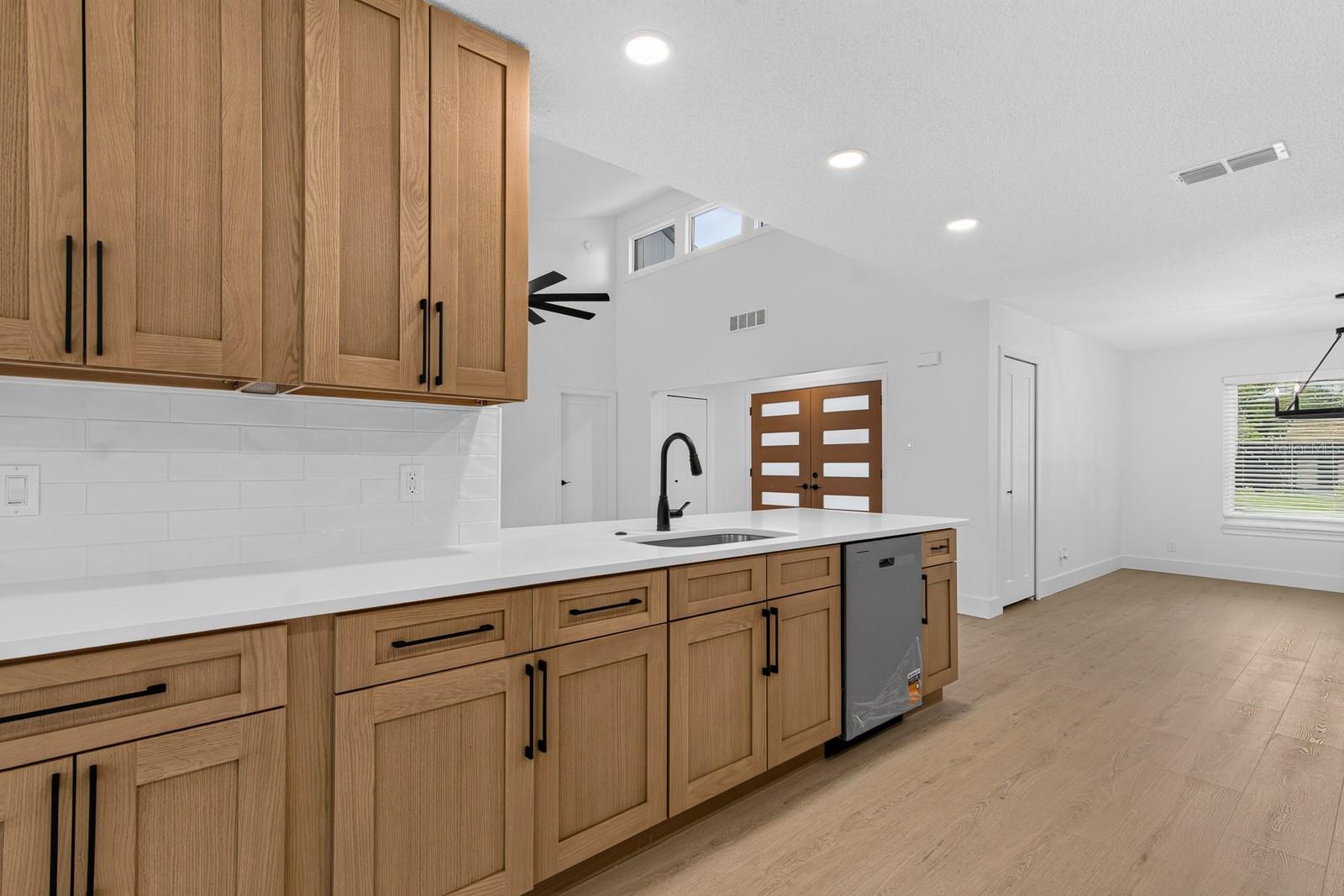 LAKE VALENCIA UNIT ONE - Residential