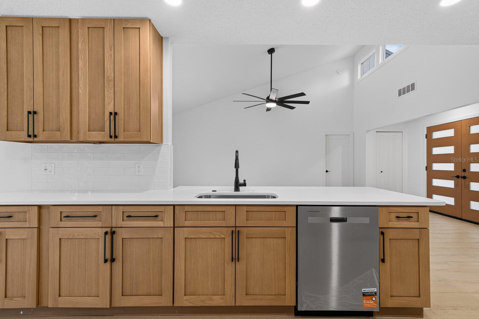 LAKE VALENCIA UNIT ONE - Residential