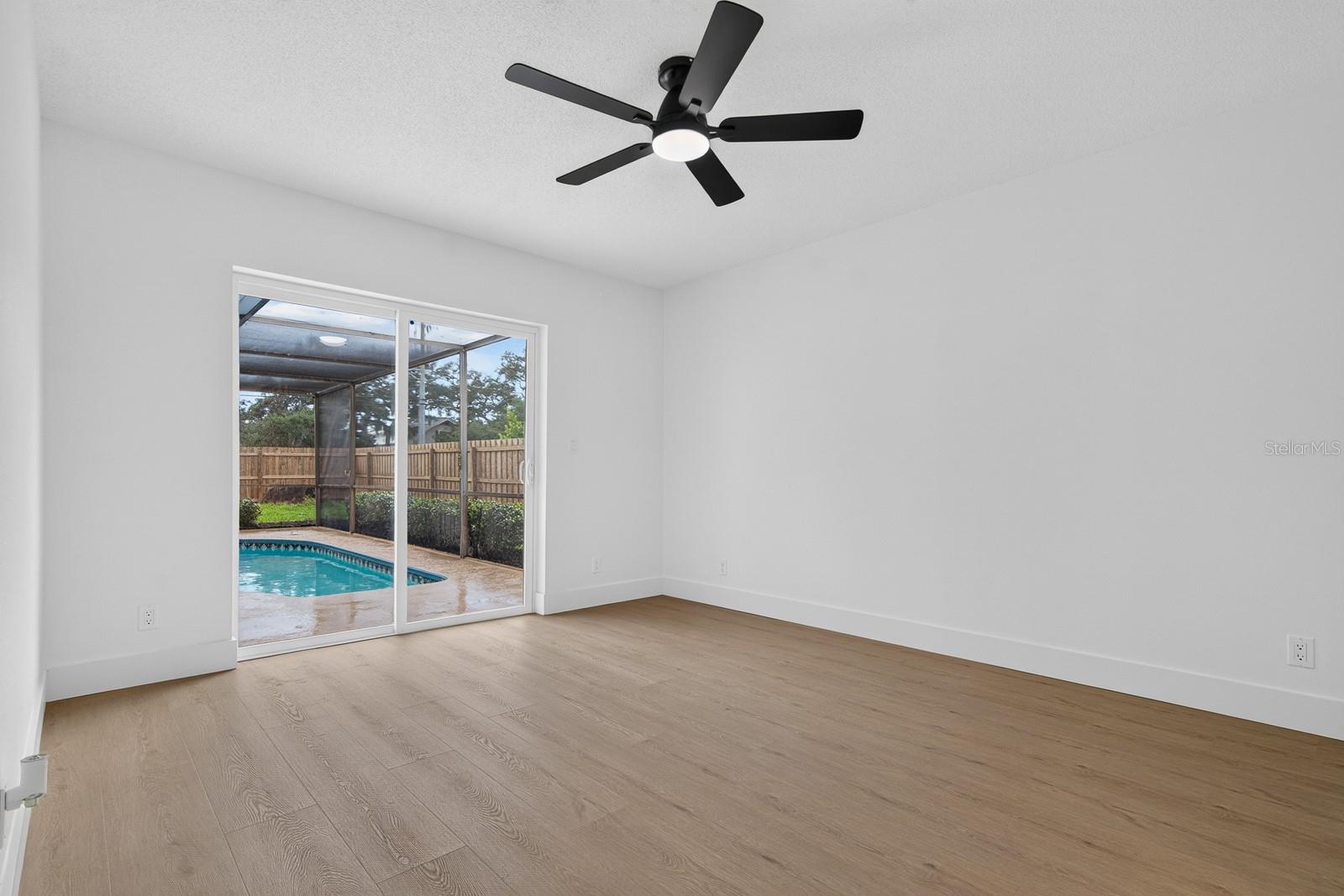 LAKE VALENCIA UNIT ONE - Residential