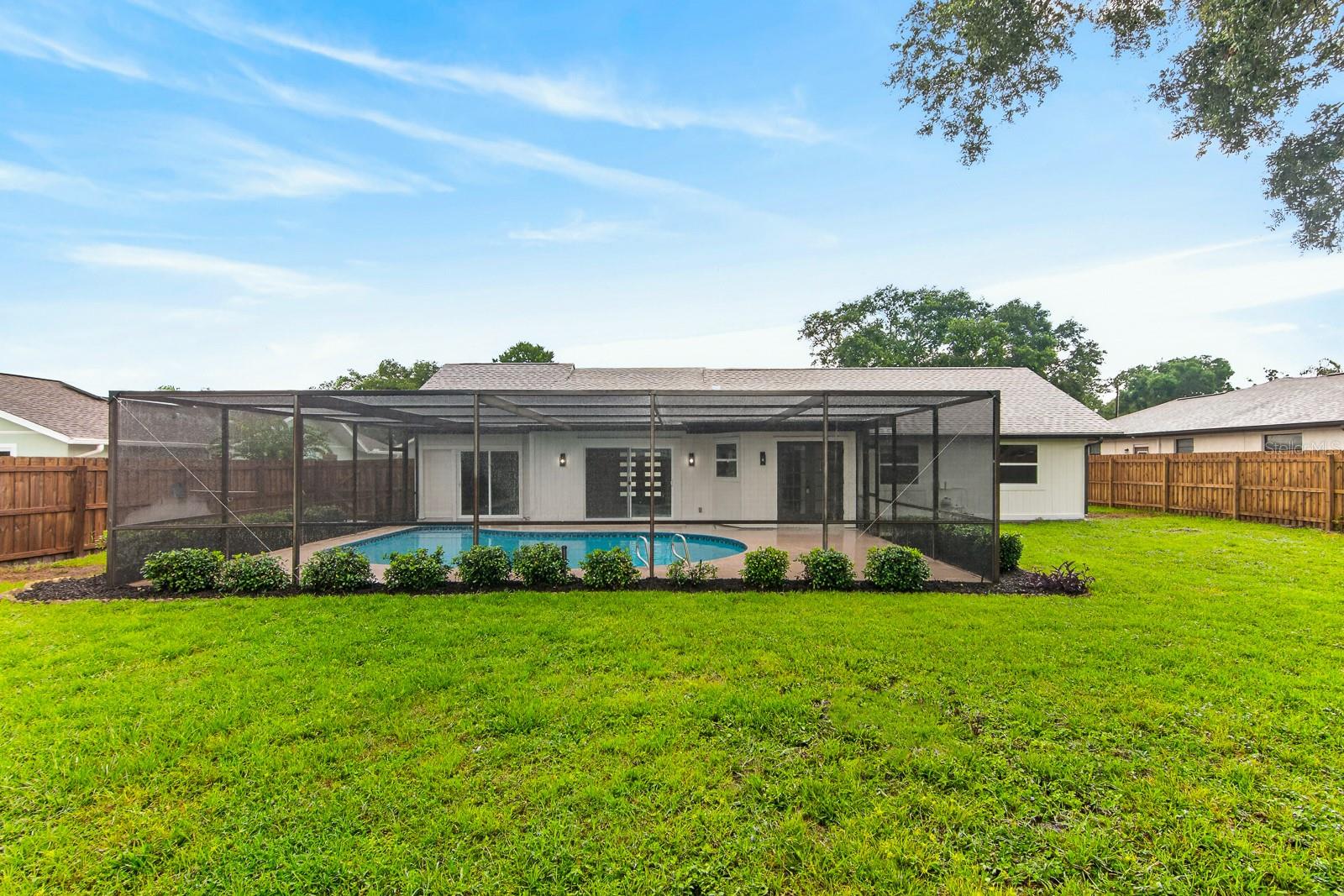 LAKE VALENCIA UNIT ONE - Residential