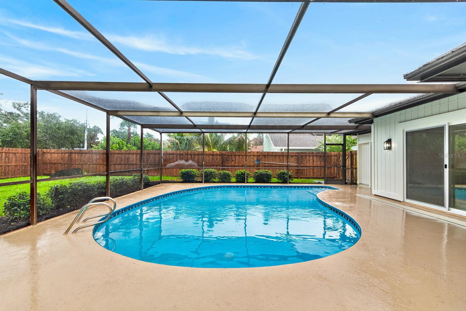 LAKE VALENCIA UNIT ONE - Residential
