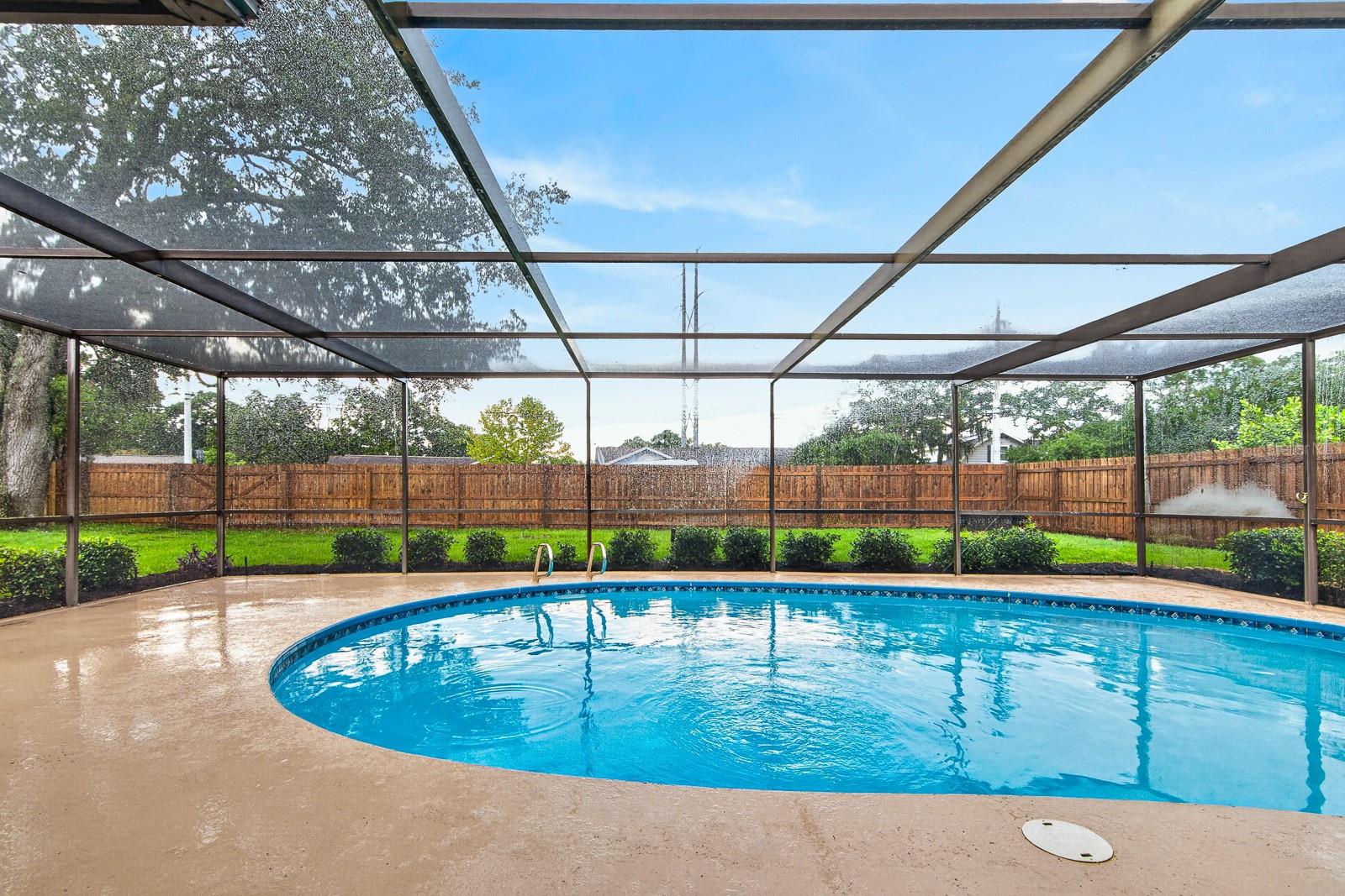 LAKE VALENCIA UNIT ONE - Residential